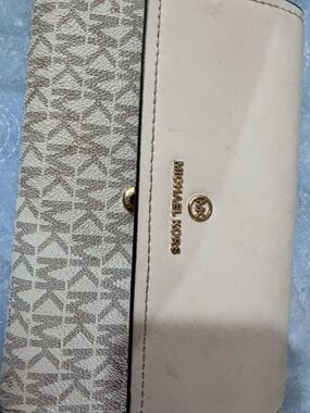 Michael Kors Beige Signature Continental Wallet with Gold Logo
